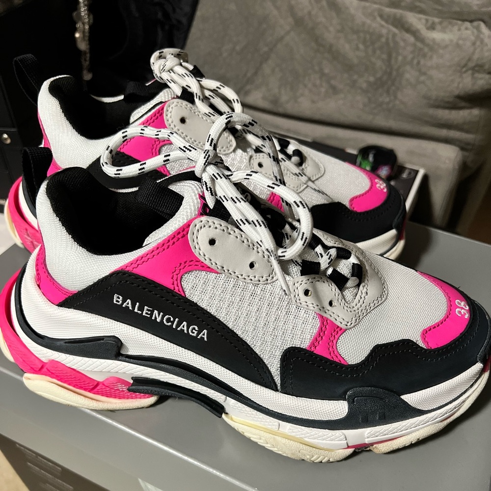 COPY - Balenciaga triple S sneaker